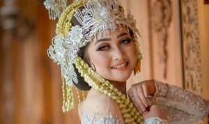 2 Tren Makeup Pengantin Perempuan yang Sedang Digemari